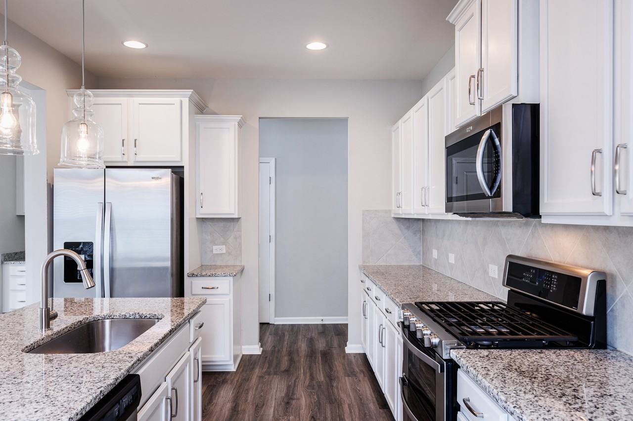 628 Metro Sta #1 - Photo 3 of 37