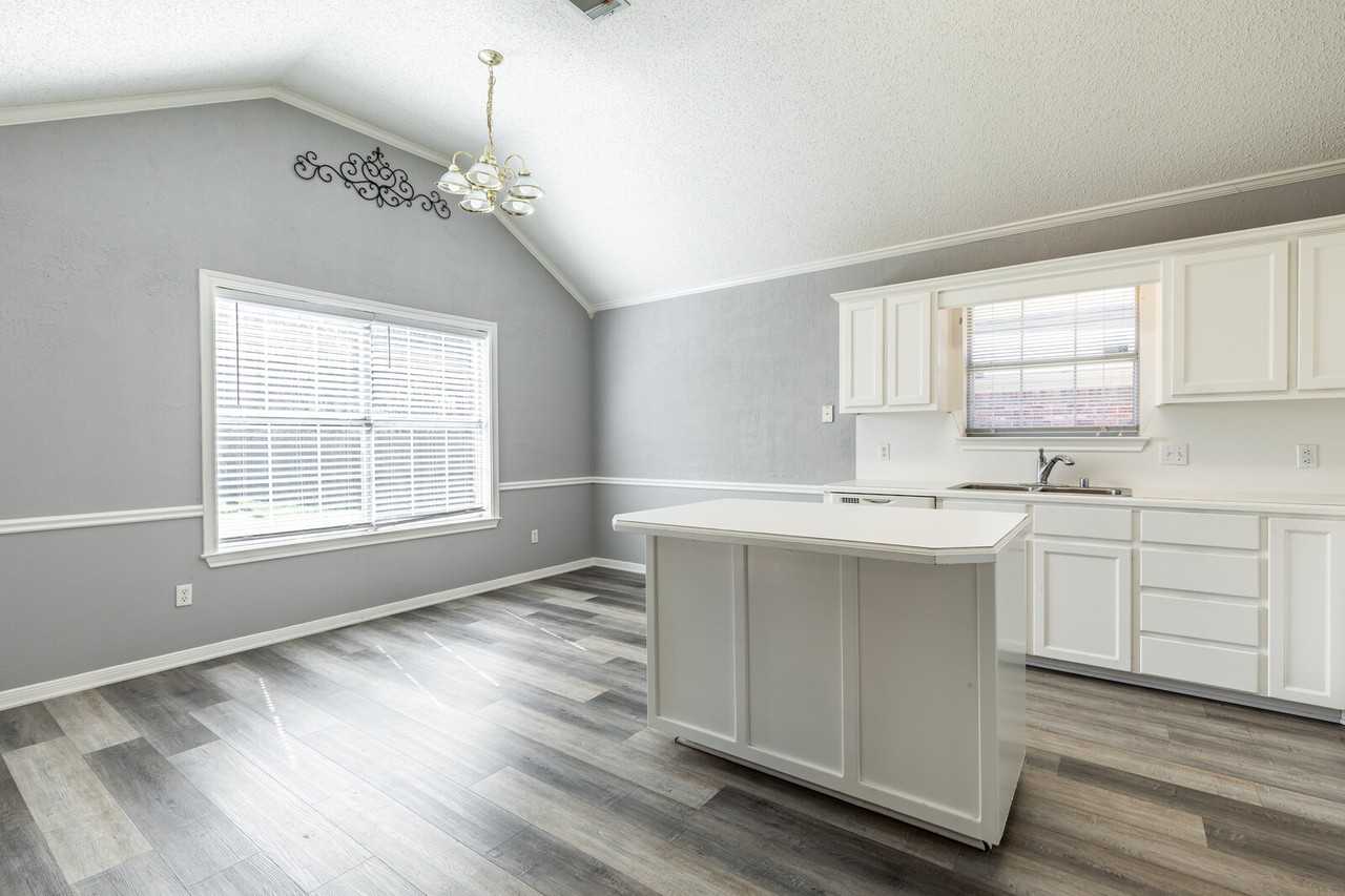 10312 Sierra West Dr #1 - Photo 4 of 20