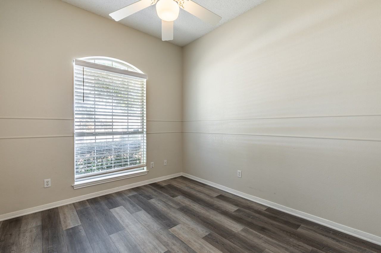 10312 Sierra West Dr #1 - Photo 7 of 20