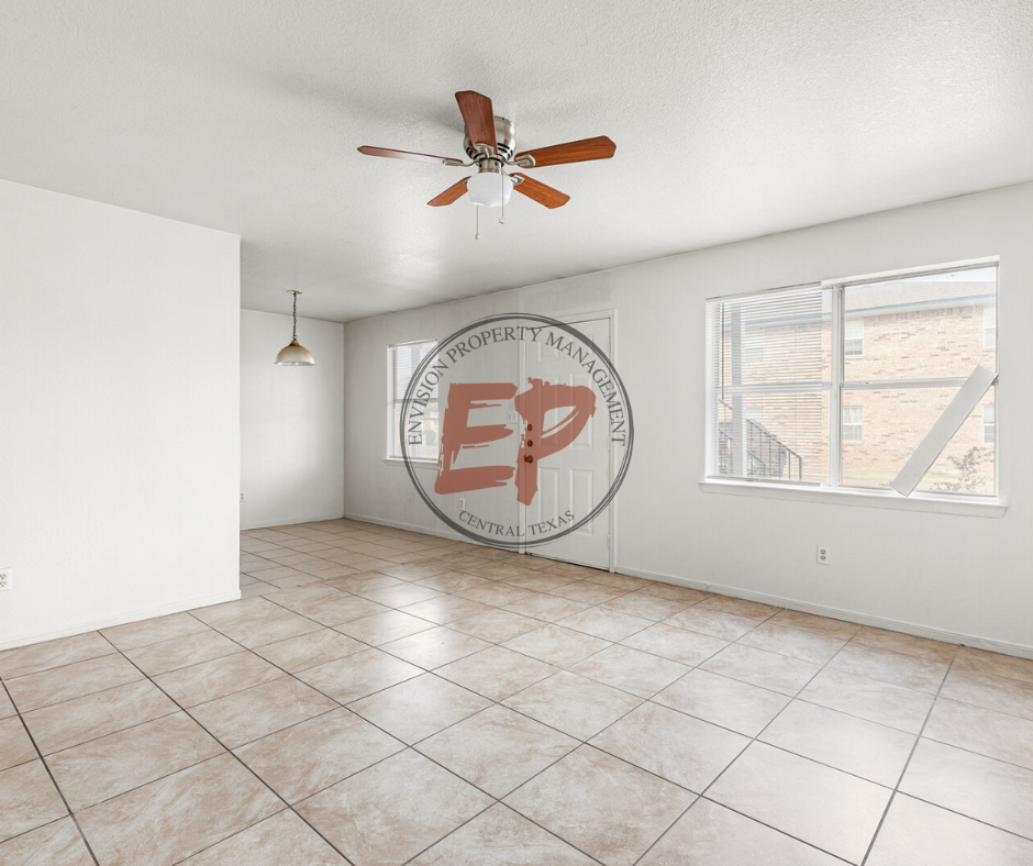 2324 Breezy Dr #1 - Photo 4 of 20