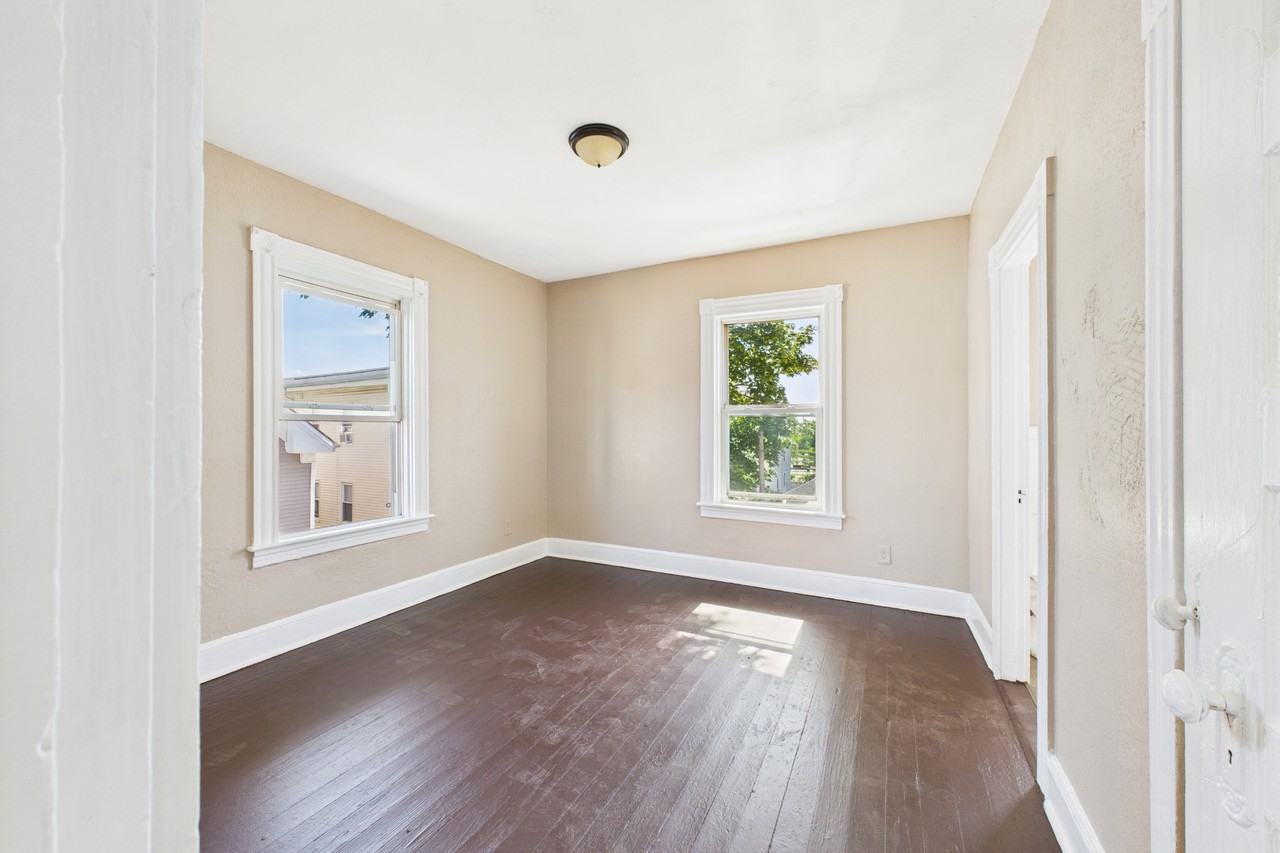 70 Goddard St #3 - Photo 5 of 10