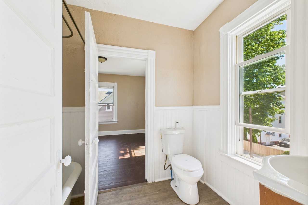 70 Goddard St #3 - Photo 7 of 10