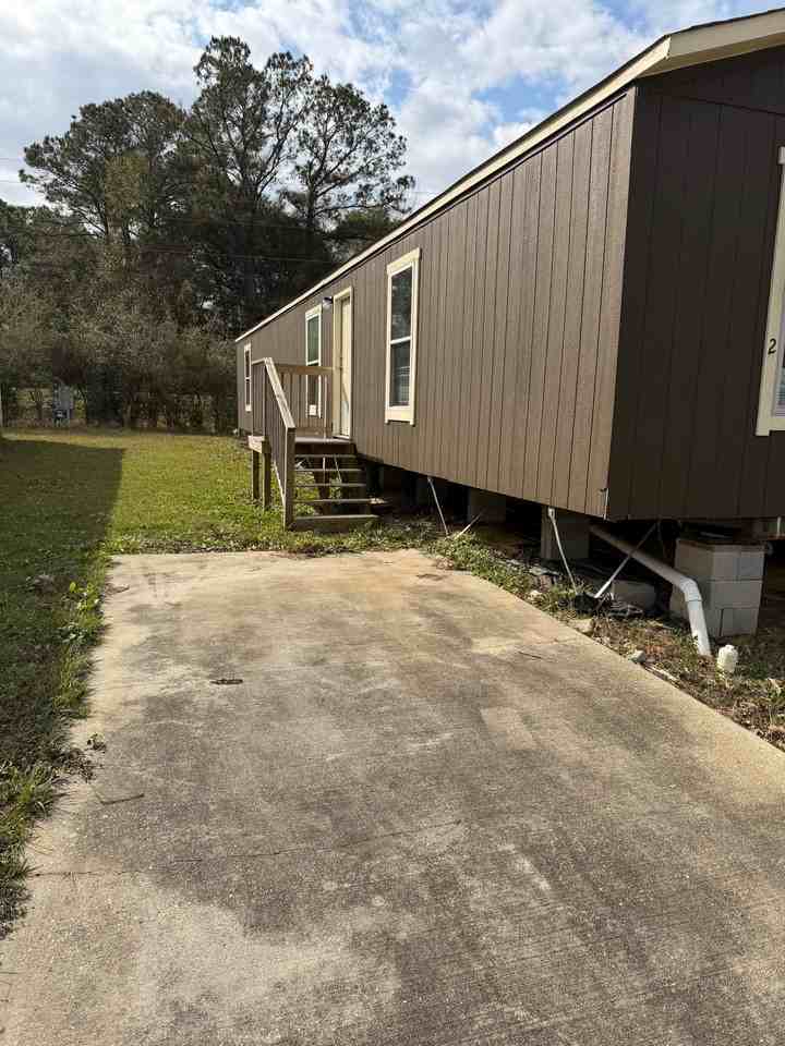 13780 Vidalia Rd - Photo 2 of 14