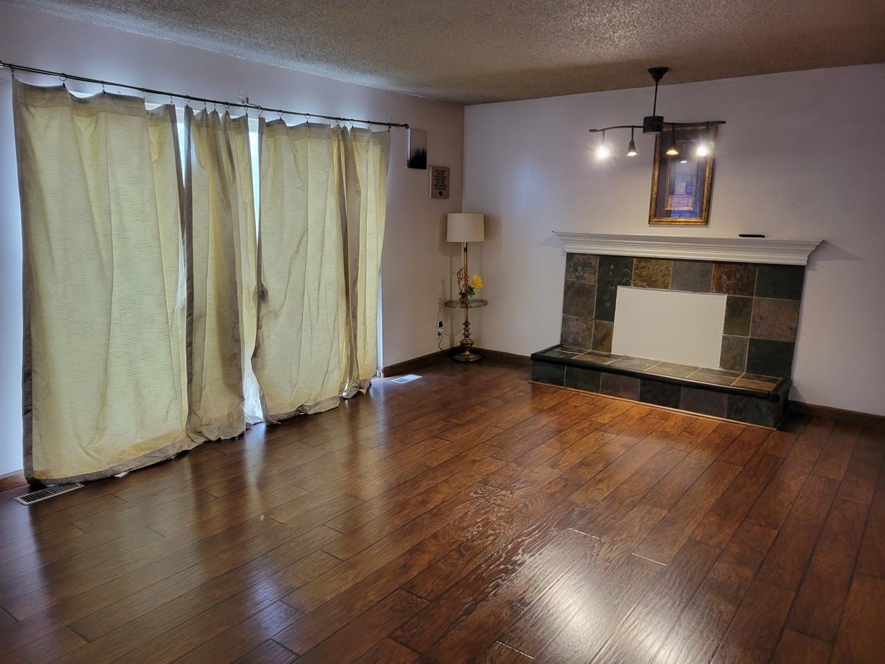 1034 E 5290 S #1 - Photo 2 of 9