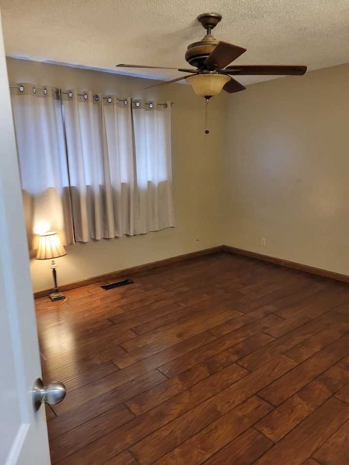 1034 E 5290 S #1 - Photo 6 of 9