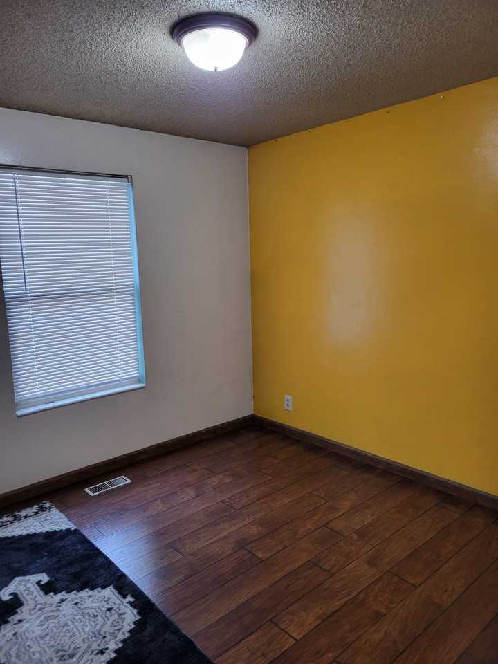 1034 E 5290 S #1 - Photo 7 of 9