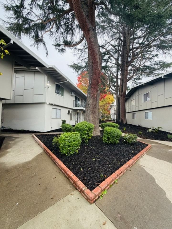 Parkhills Place Holdings LLC - Photo 4 of 50