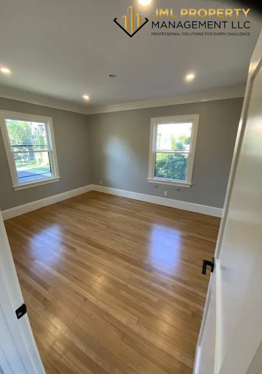 50 Clinton St #2 - Photo 4 of 10