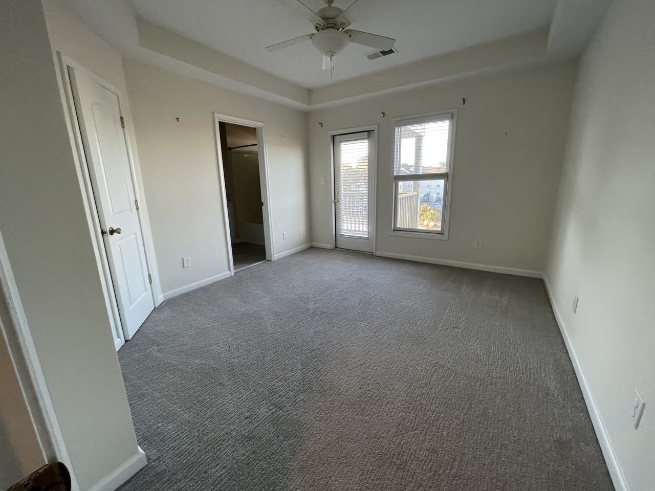 3234 Inlet Shore Ct - Photo 4 of 10