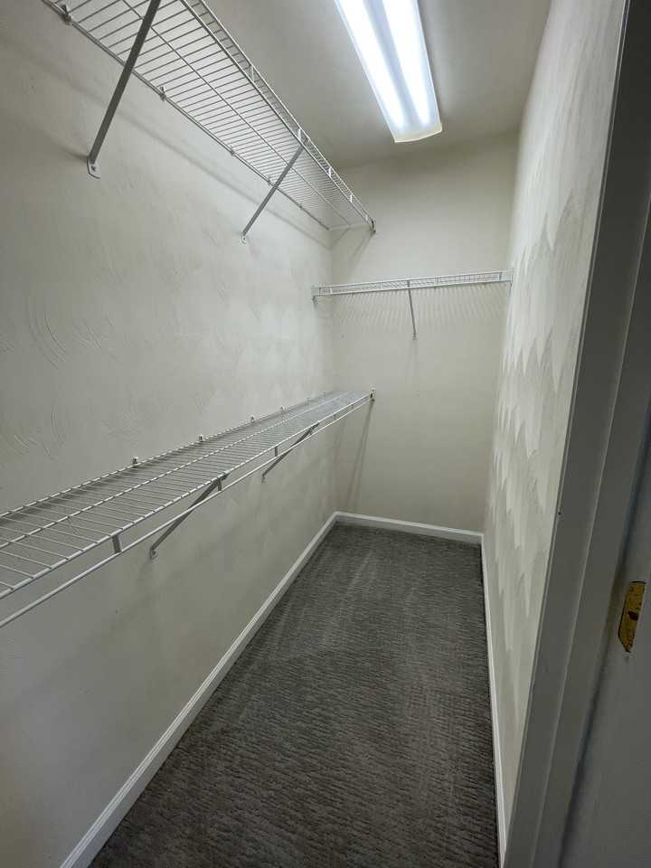 3234 Inlet Shore Ct - Photo 6 of 10