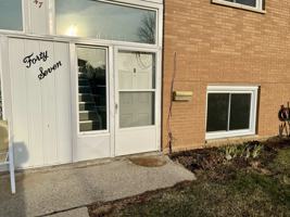 featured image of 47 Beechwood Cres #B