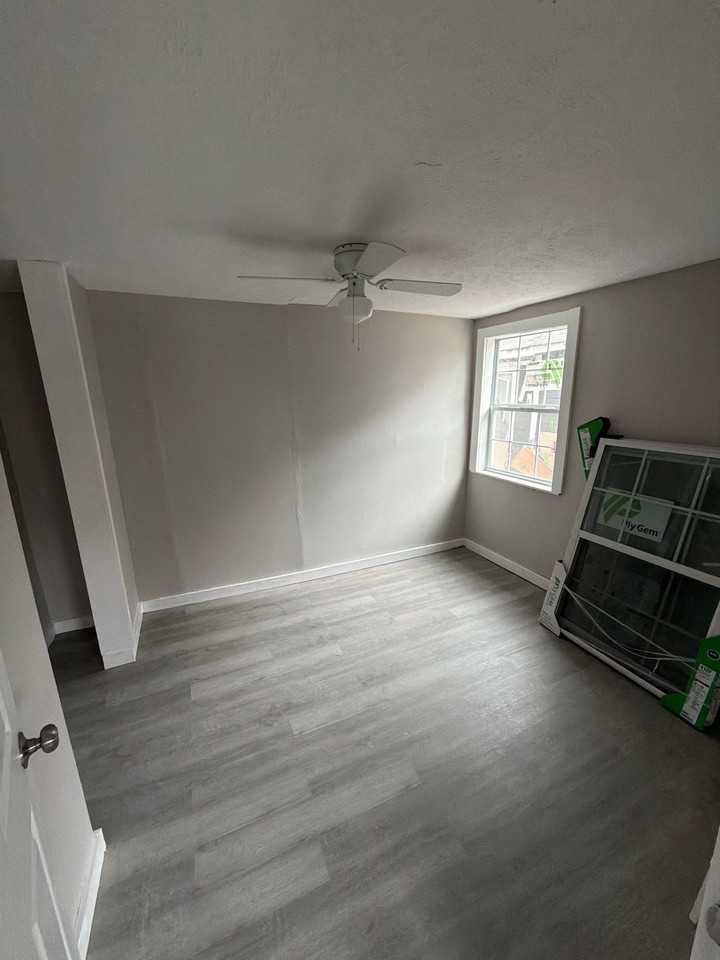 1320 Johnston St #1 - Photo 4 of 7