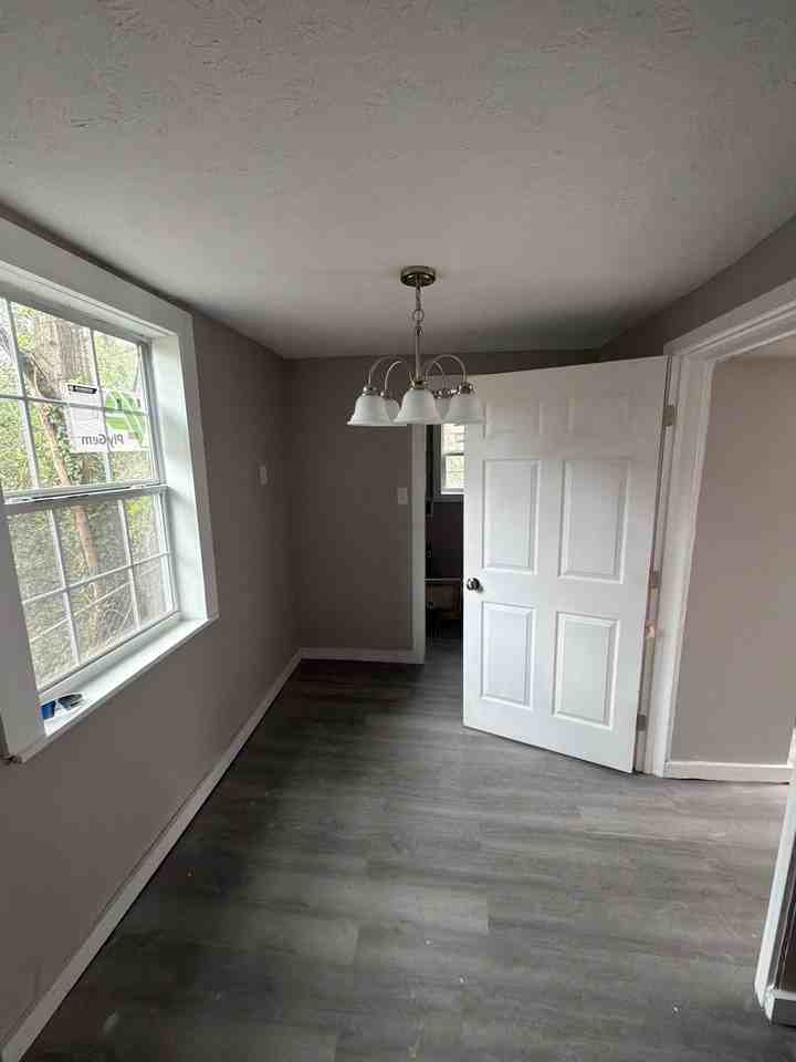 1320 Johnston St #1 - Photo 6 of 7