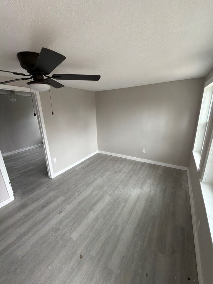 1320 Johnston St #1 - Photo 7 of 7