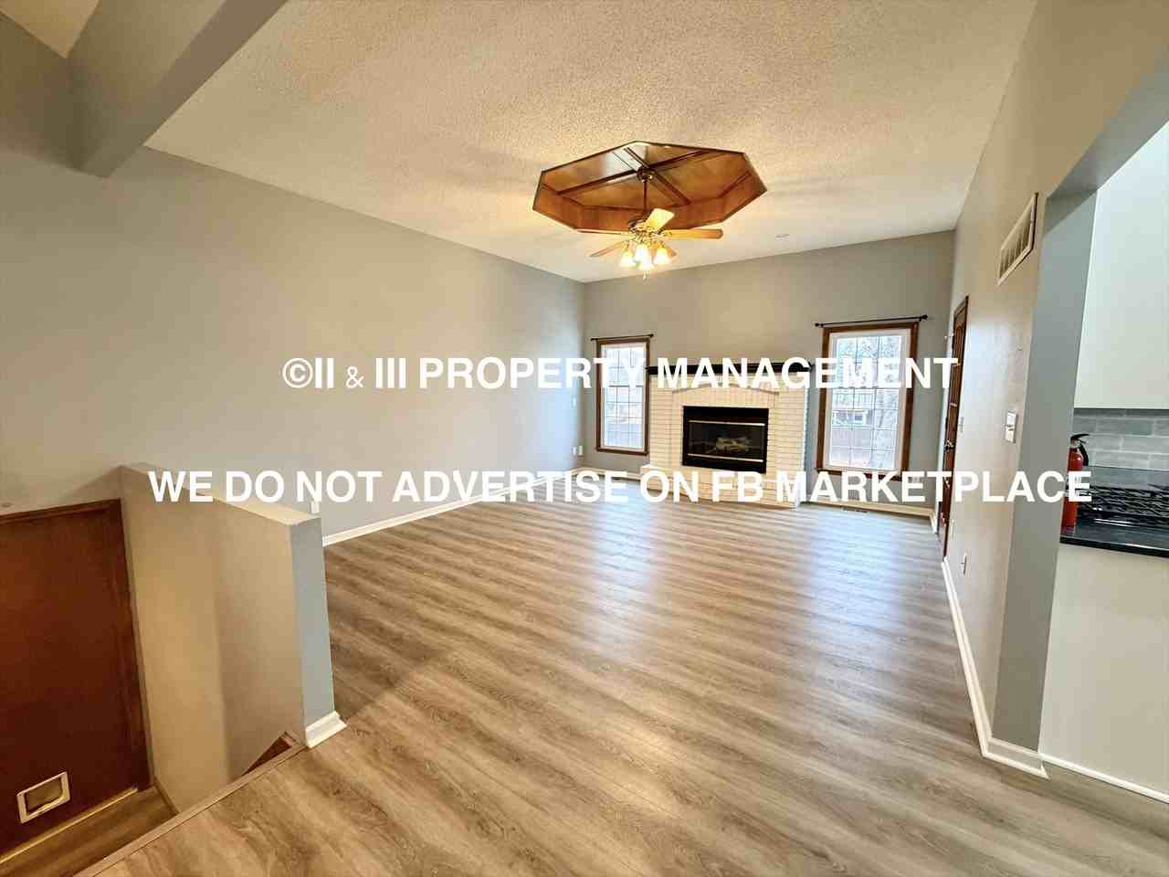 1213 Ne Ball Dr #1 - Photo 4 of 42