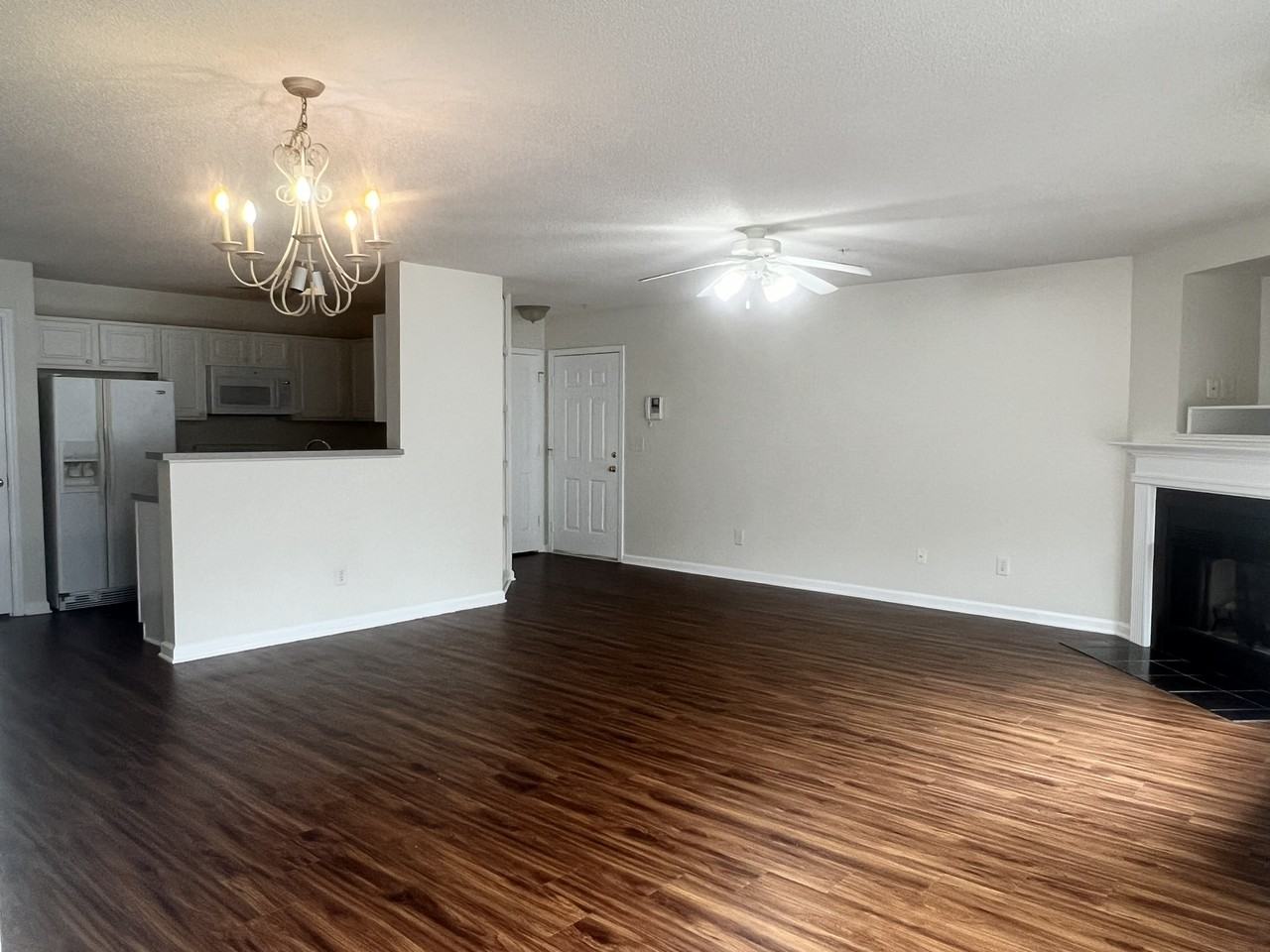 914 Scholastic Ct #1 - Photo 3 of 9