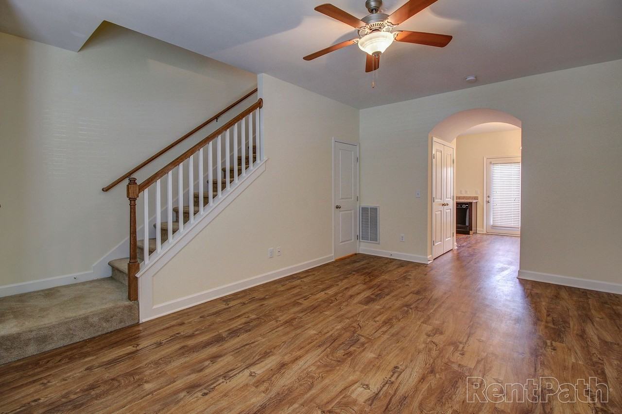 Lincoya - Photo 3 of 13