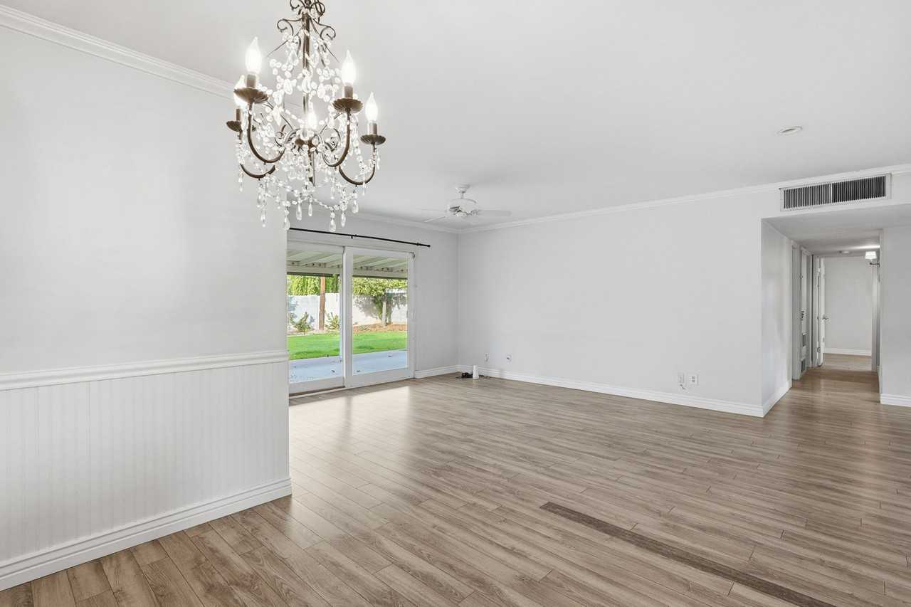 4702 N 30th Pl #1 - Photo 5 of 34