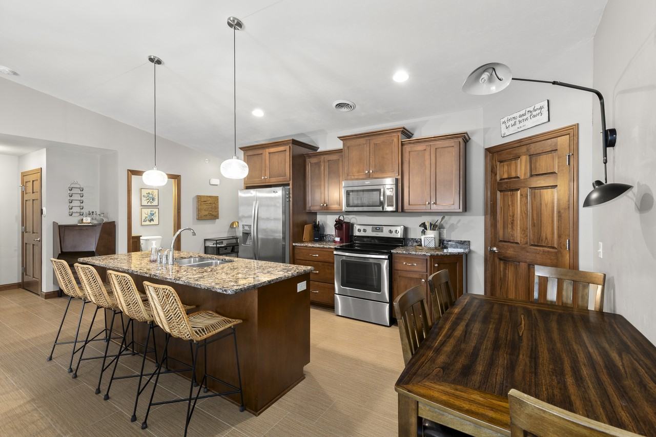 1064 W Willis Way #1064 - Photo 3 of 26