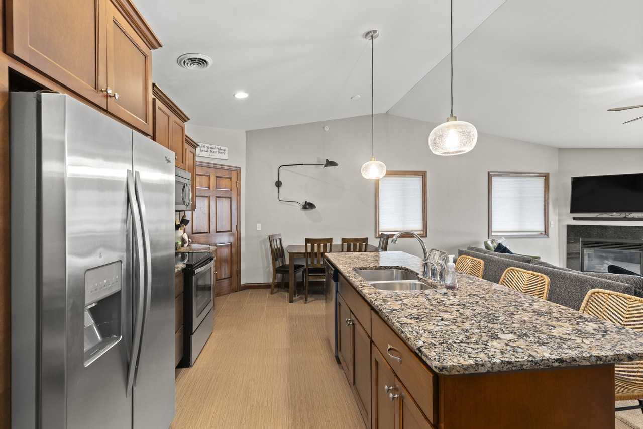 1064 W Willis Way #1064 - Photo 4 of 26