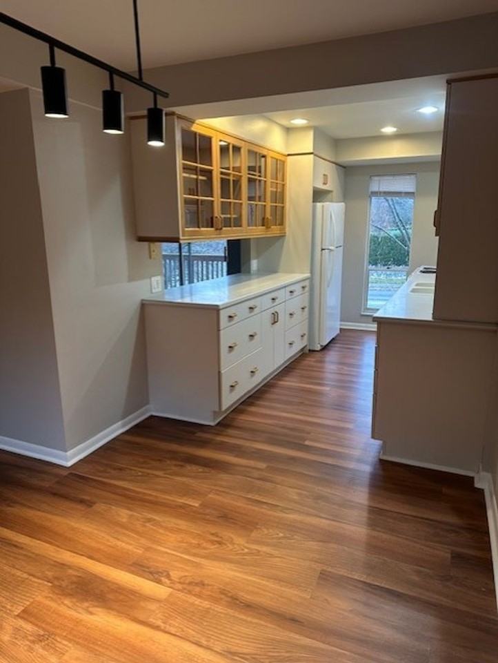 1989 W 5th Ave - Photo 5 of 16