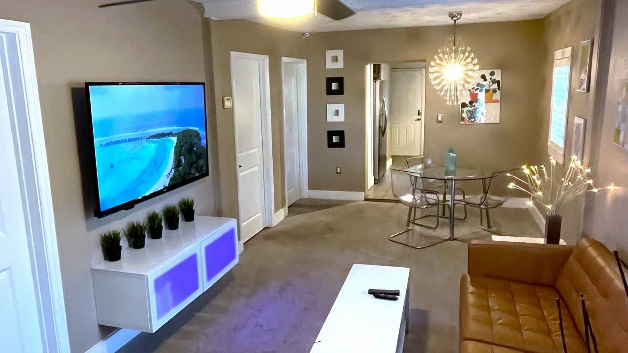 356 Jefferson St #2 - Photo 7 of 21