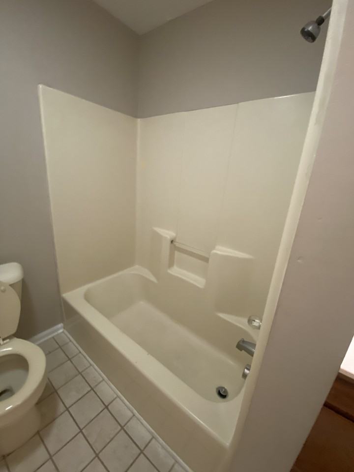 116 Hillridge Ct #D - Photo 6 of 10