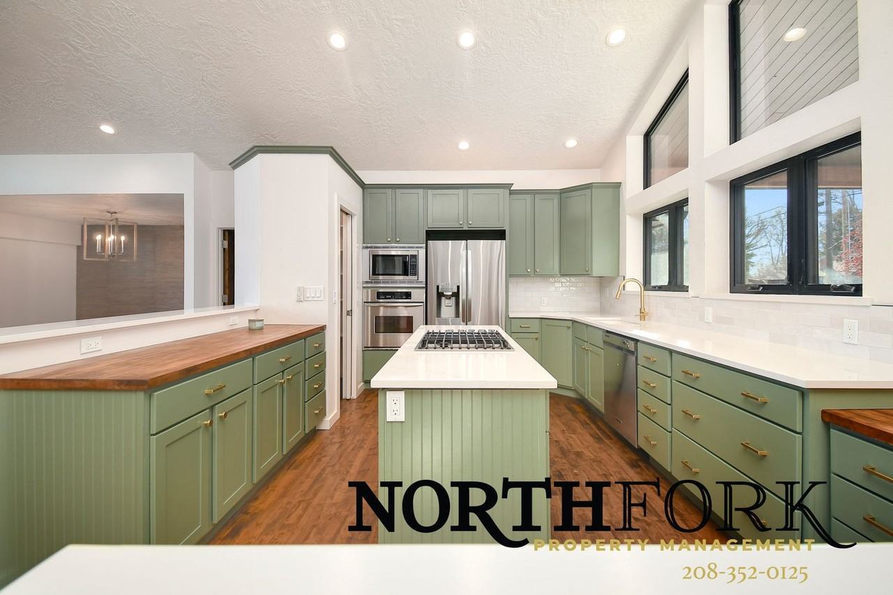 3736 N Mountain View Dr - Photo 4 of 21