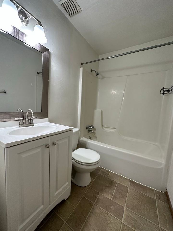 3606 5th Ave Apt 2r #2R - Photo 4 of 7