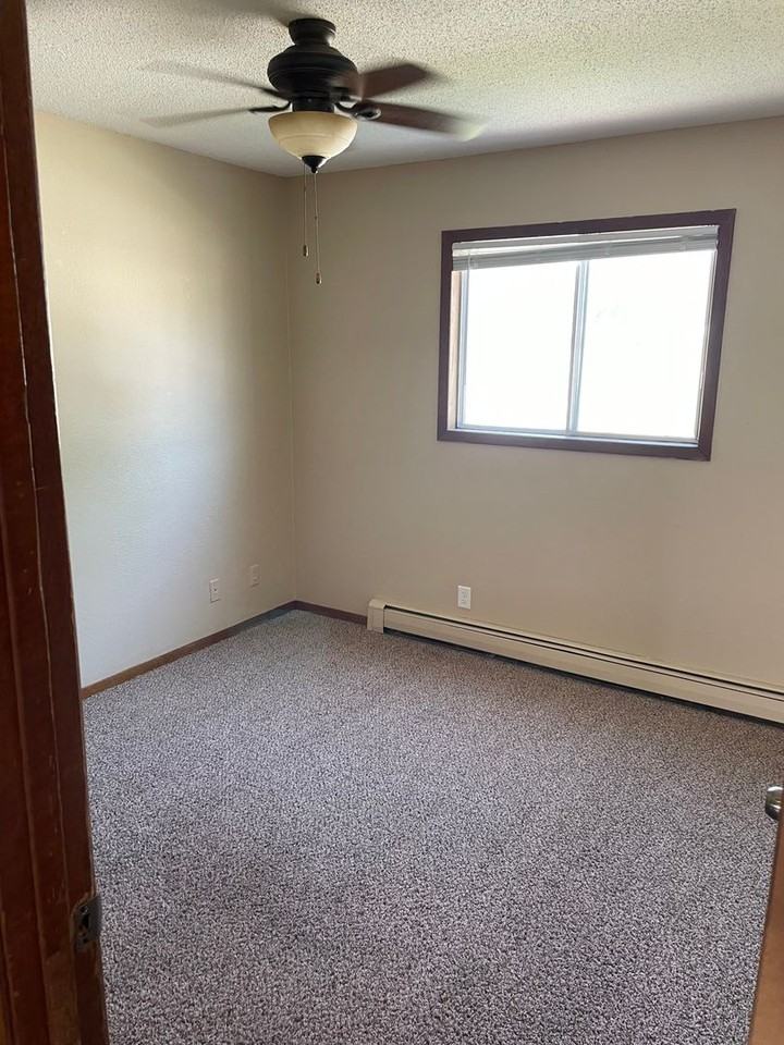 The Malory Apartments - Photo 3 of 6