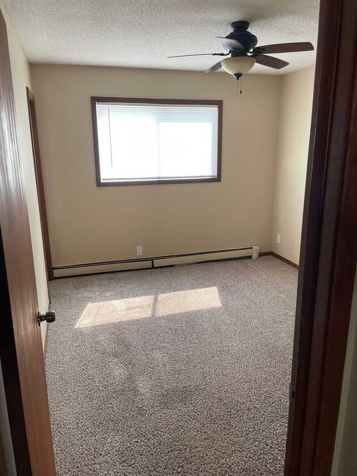 The Malory Apartments - Photo 4 of 6