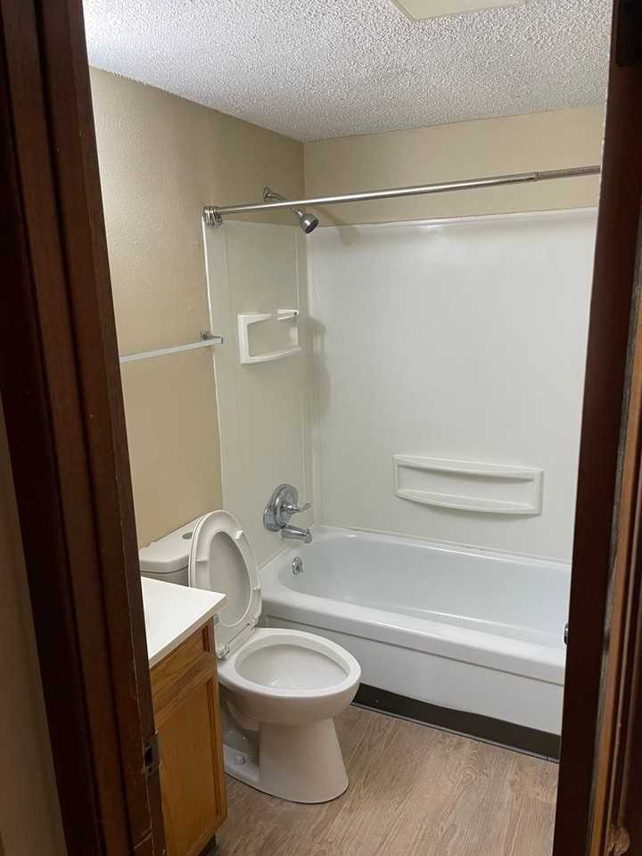 The Malory Apartments - Photo 5 of 6