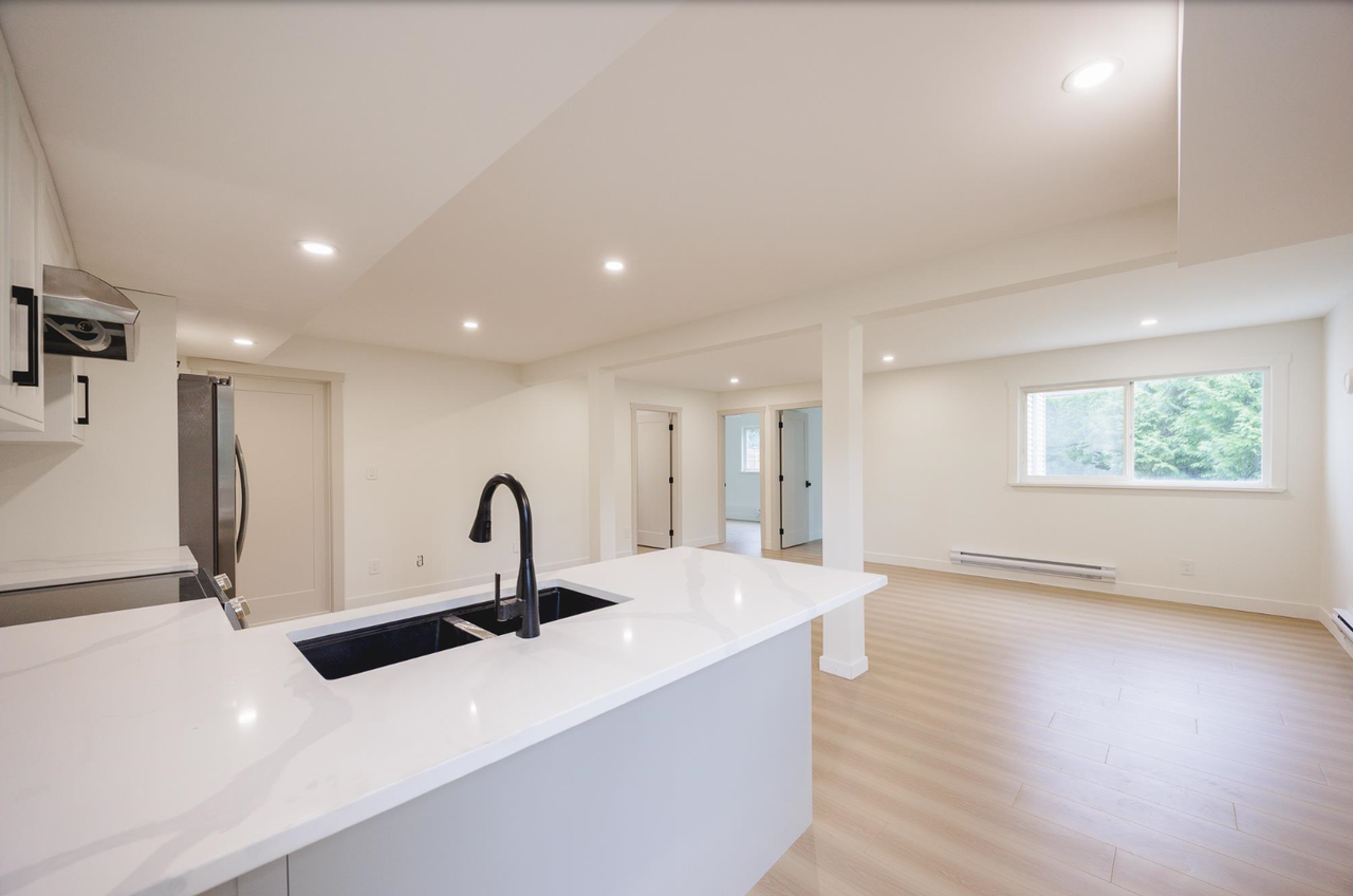 11518 236B Street - Photo 2 of 5