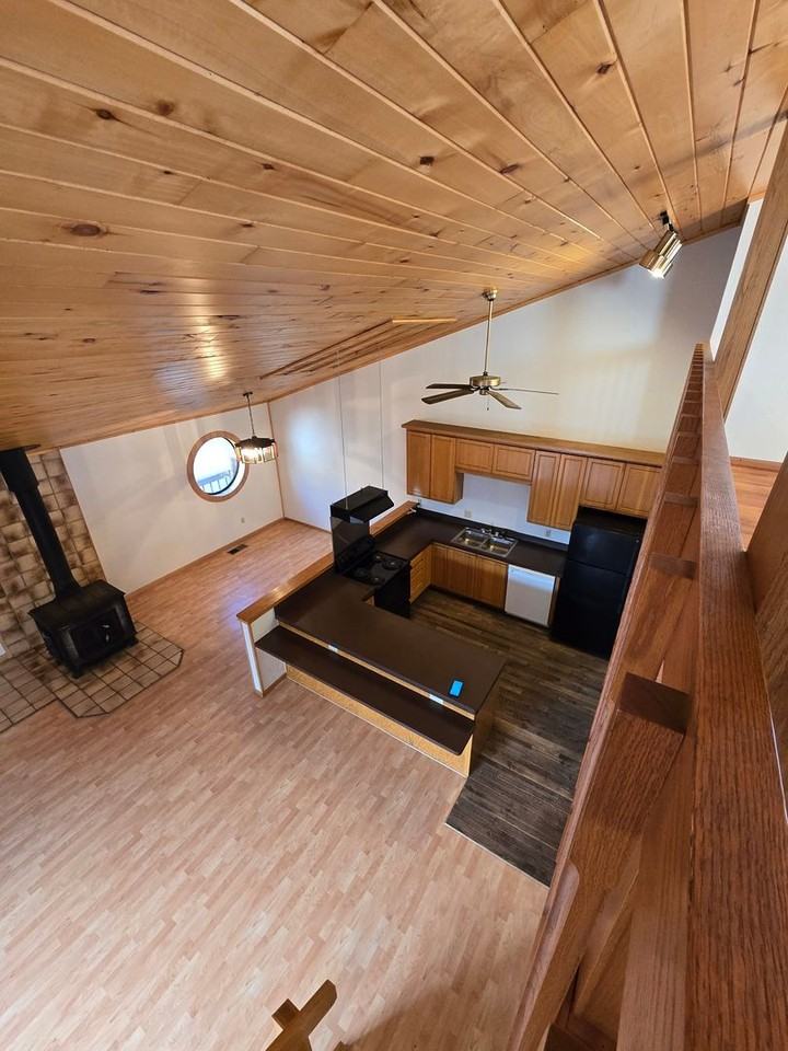 1288 Cloud Cap Ave #4 - Photo 5 of 6