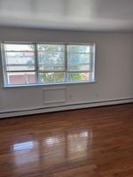 featured image of 1100 W 7th St