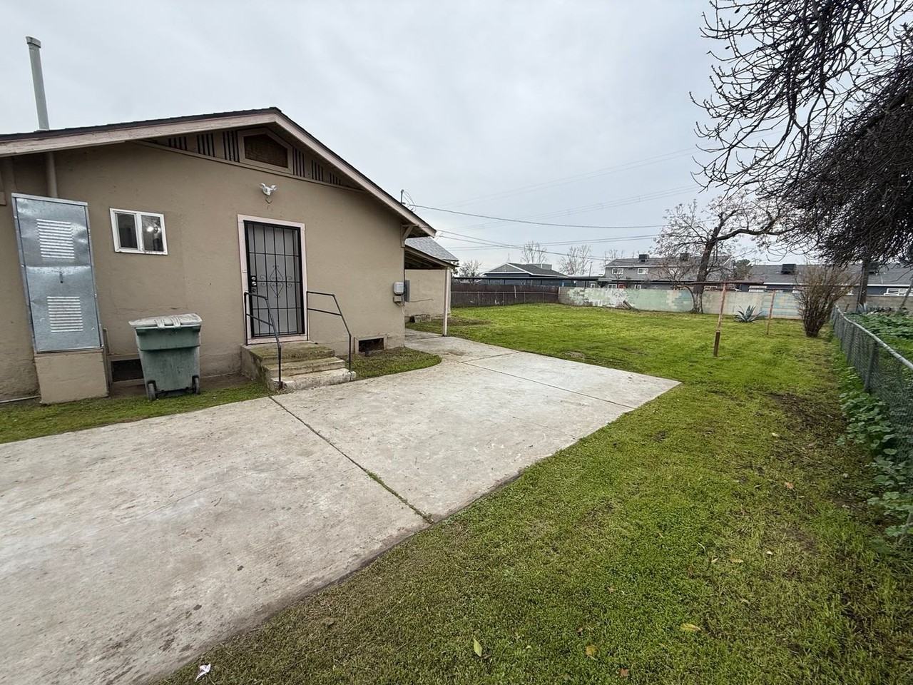 2266 S Eunice Ave - Photo 3 of 16
