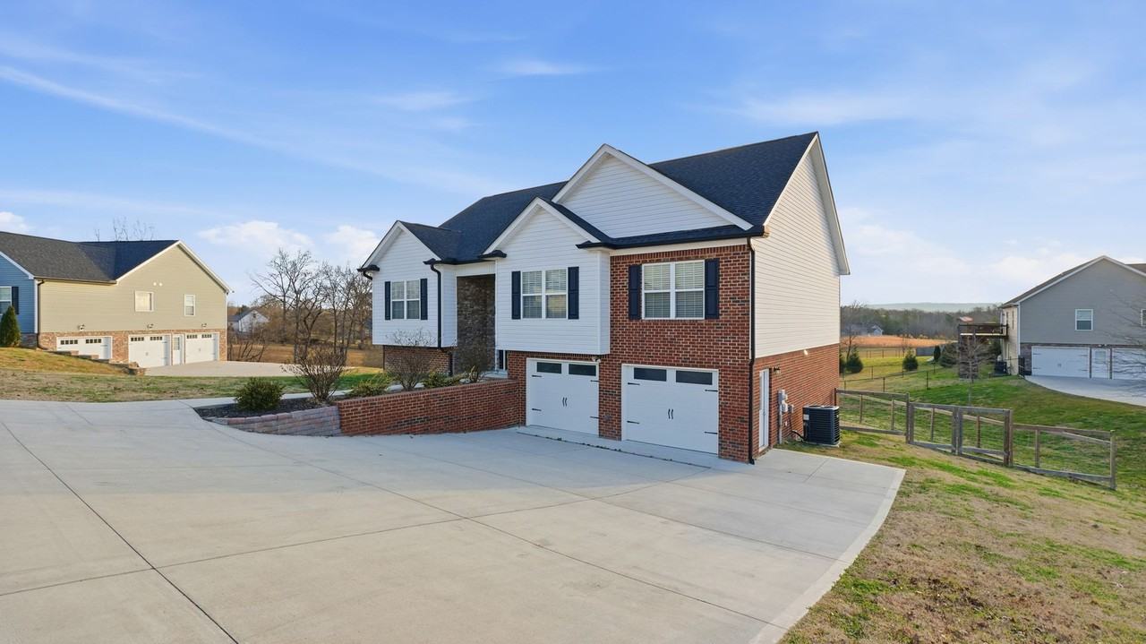 7063 Brady Dr - Photo 2 of 16