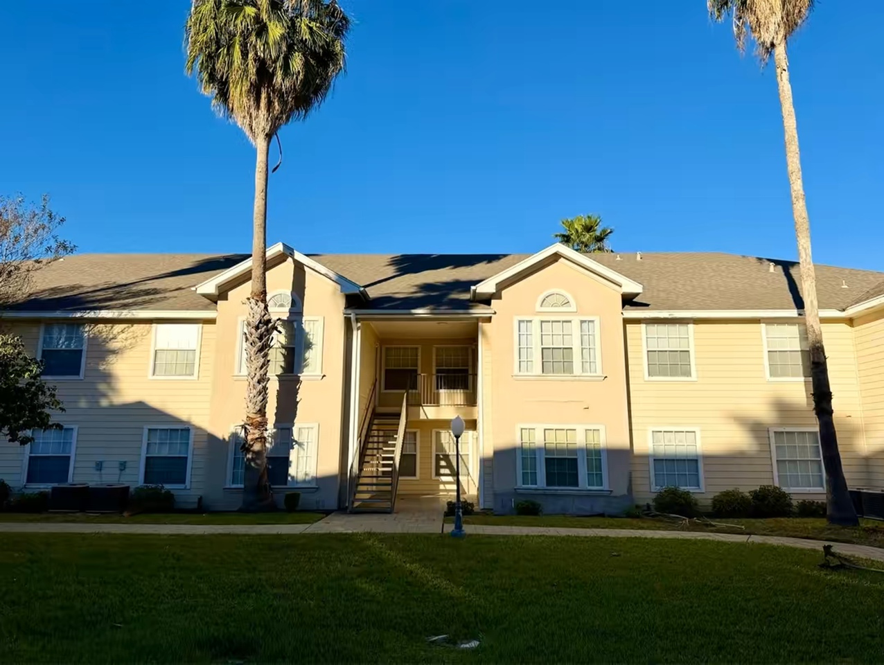 Northwood Apartment - Photo 5 of 11