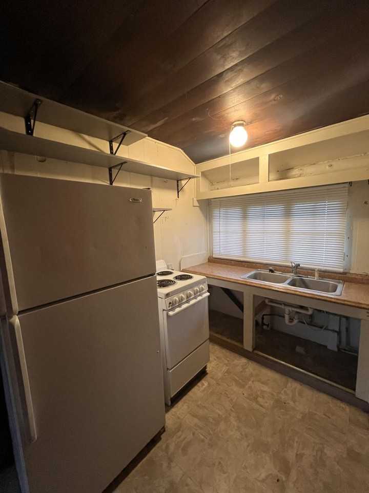 909.1x - 1221 Thomas Rd. #1-7 - Photo 4 of 12