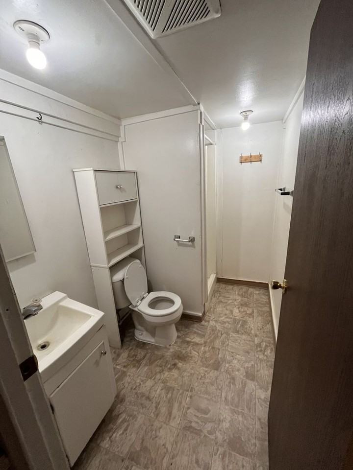 909.1x - 1221 Thomas Rd. #1-7 - Photo 5 of 12