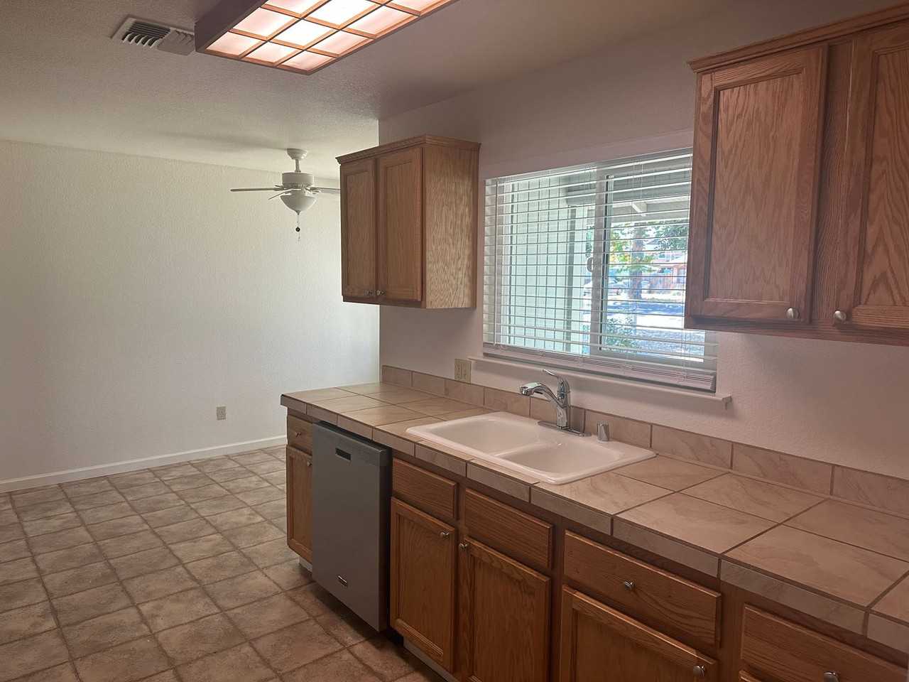 17 North St #A - Photo 2 of 11