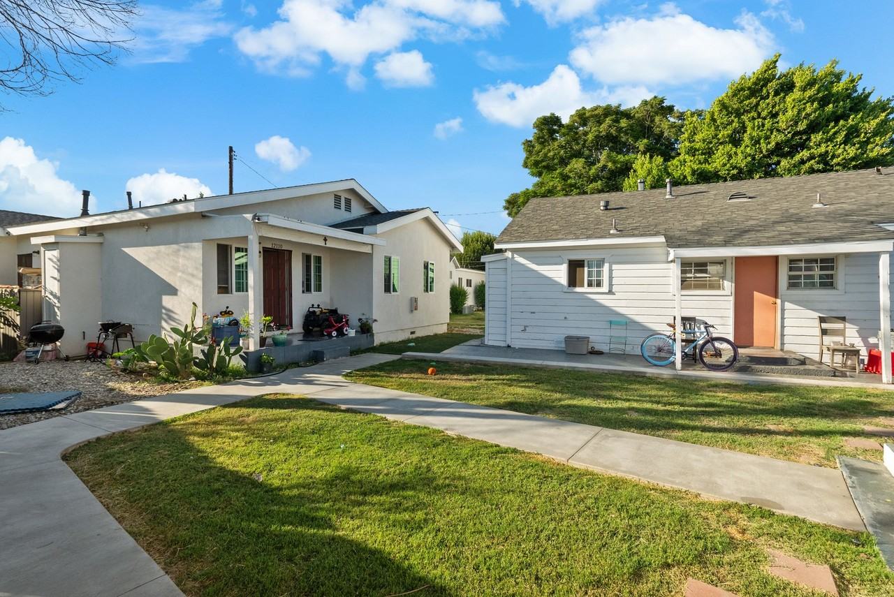 12110 Clora Pl - Photo 4 of 15