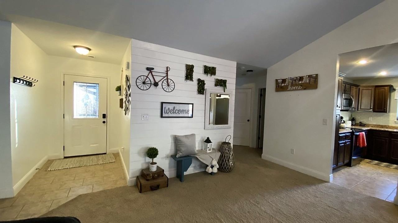 123 Sycamore Dr - Photo 7 of 32