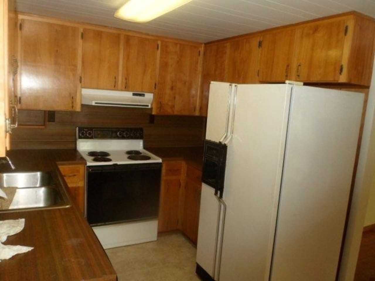 1349 Firefly Rd - Photo 3 of 11