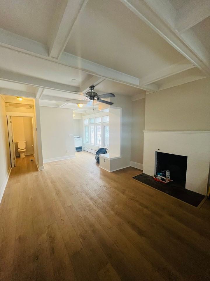 1 Manning Blvd - Photo 3 of 20