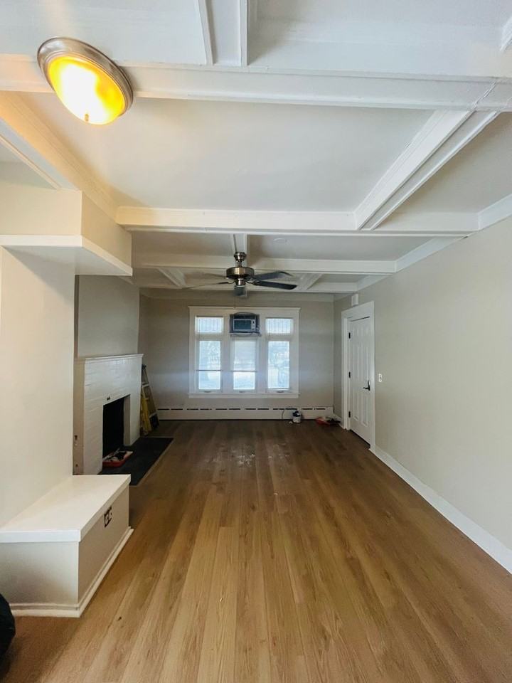 1 Manning Blvd - Photo 6 of 20