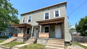 901-903 Logan SE - Photo 1 of 1