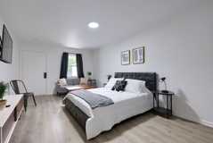Beautiful Furnished Private Efficiency Suites with Bath for Rent. - Photo 1 of 1