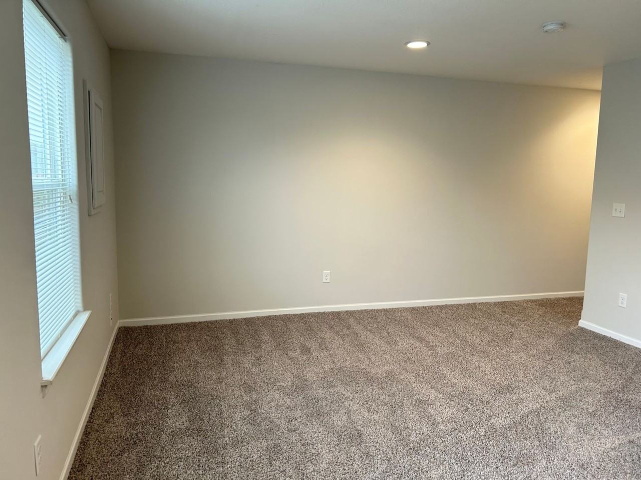 1506 Ne Erin Ct - Photo 7 of 22