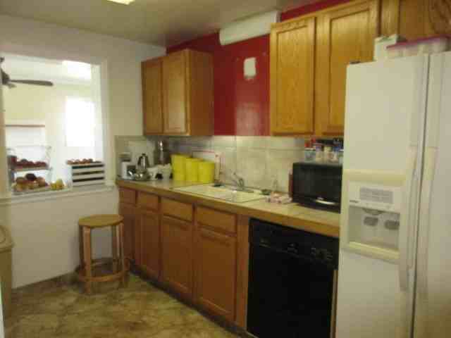 985 S Dale Ct - Photo 2 of 15